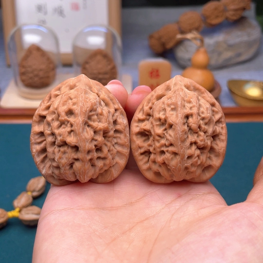 桃核吊坠41尺全品金公子