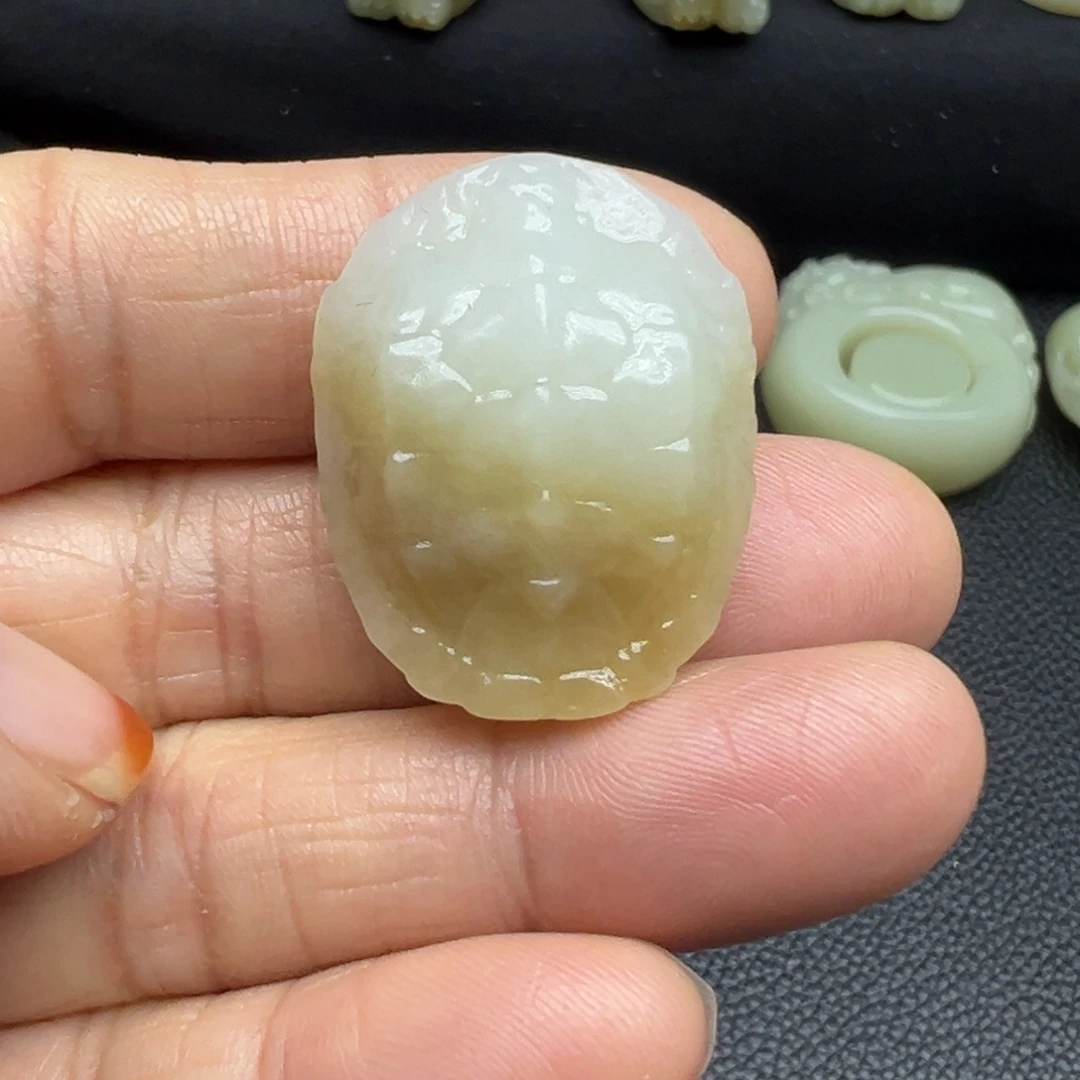 和田玉（糖玉）未镶嵌吊坠(不含链)