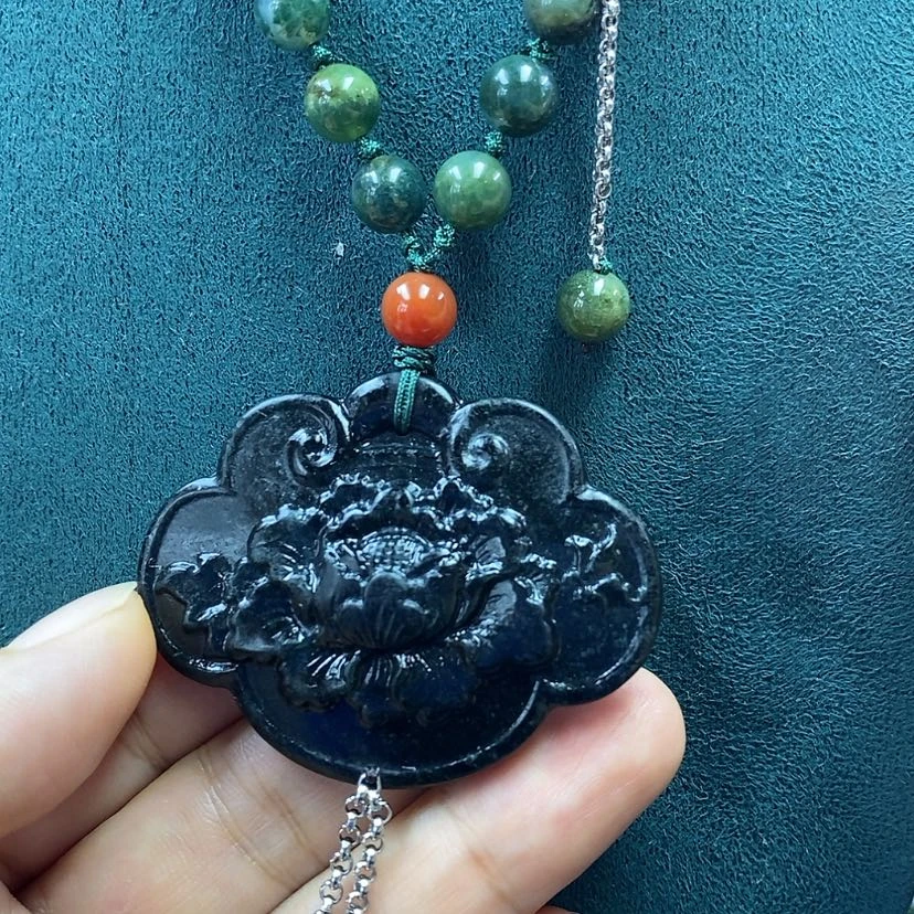 【闪购商品】蛇纹石玉未镶嵌吊坠