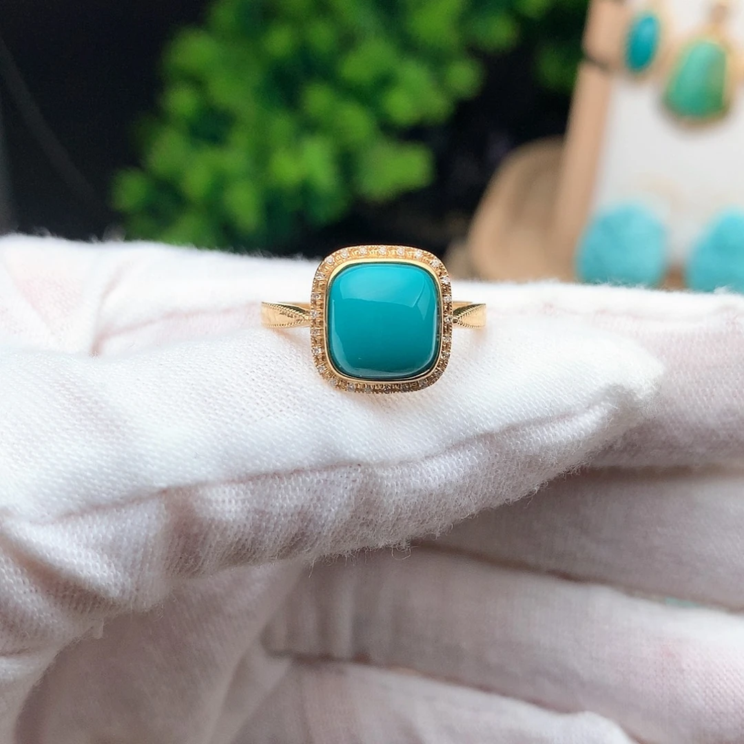 绿松石珠宝奇石18K金镶嵌