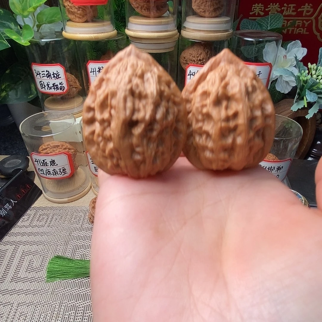 王***乐文玩核桃把件红袍……909