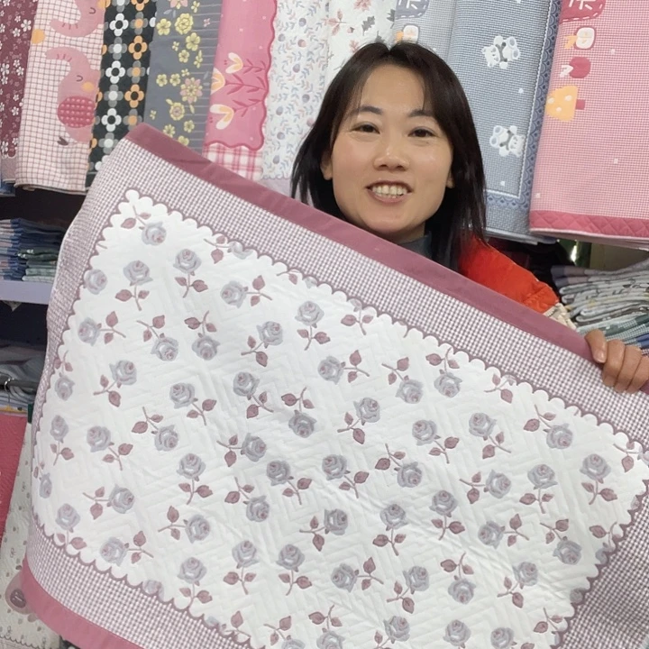 棉特价酒红色玫瑰花