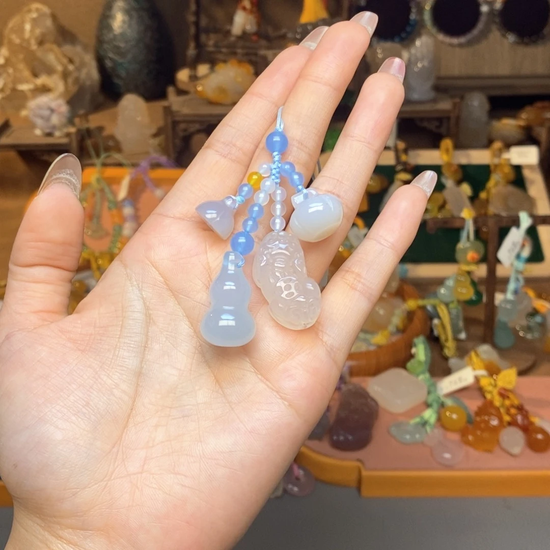 玛瑙/玉髓未镶嵌车挂挂件