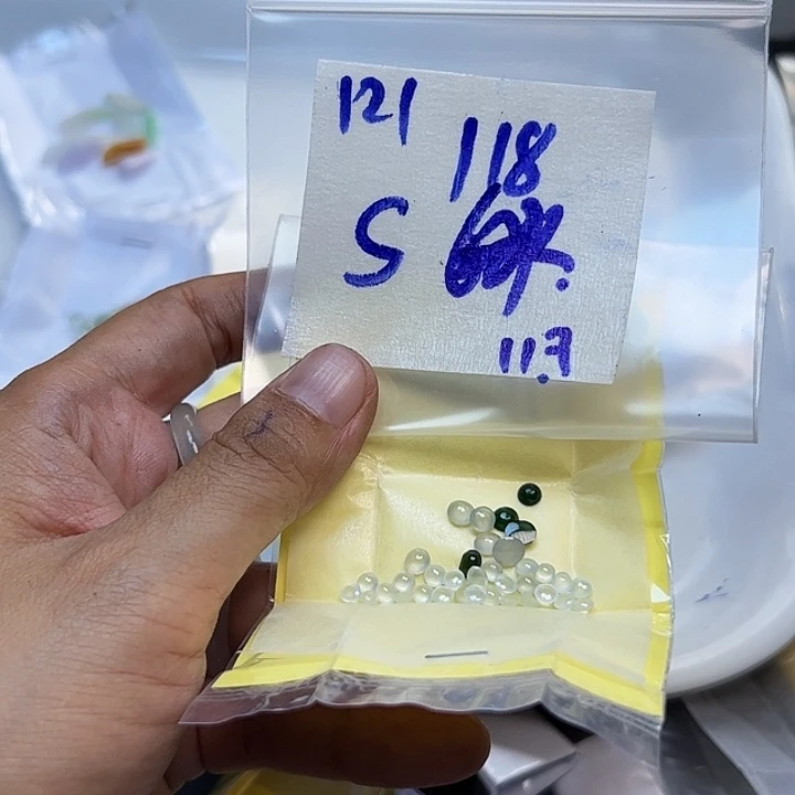 未镶嵌定制翡翠S*Q不