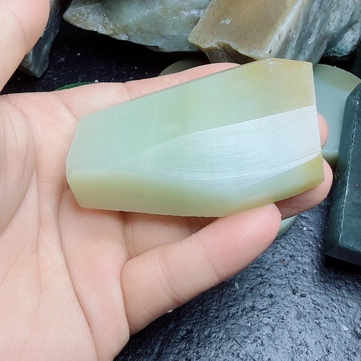 阿***戒未镶嵌和田玉（糖玉）珠宝奇石