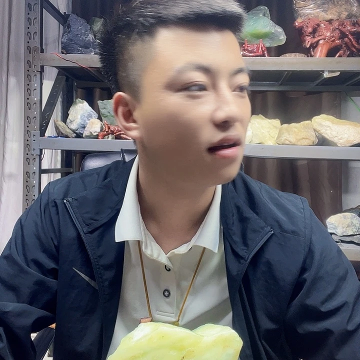 如***意未镶嵌蛇纹石玉珠宝奇石9