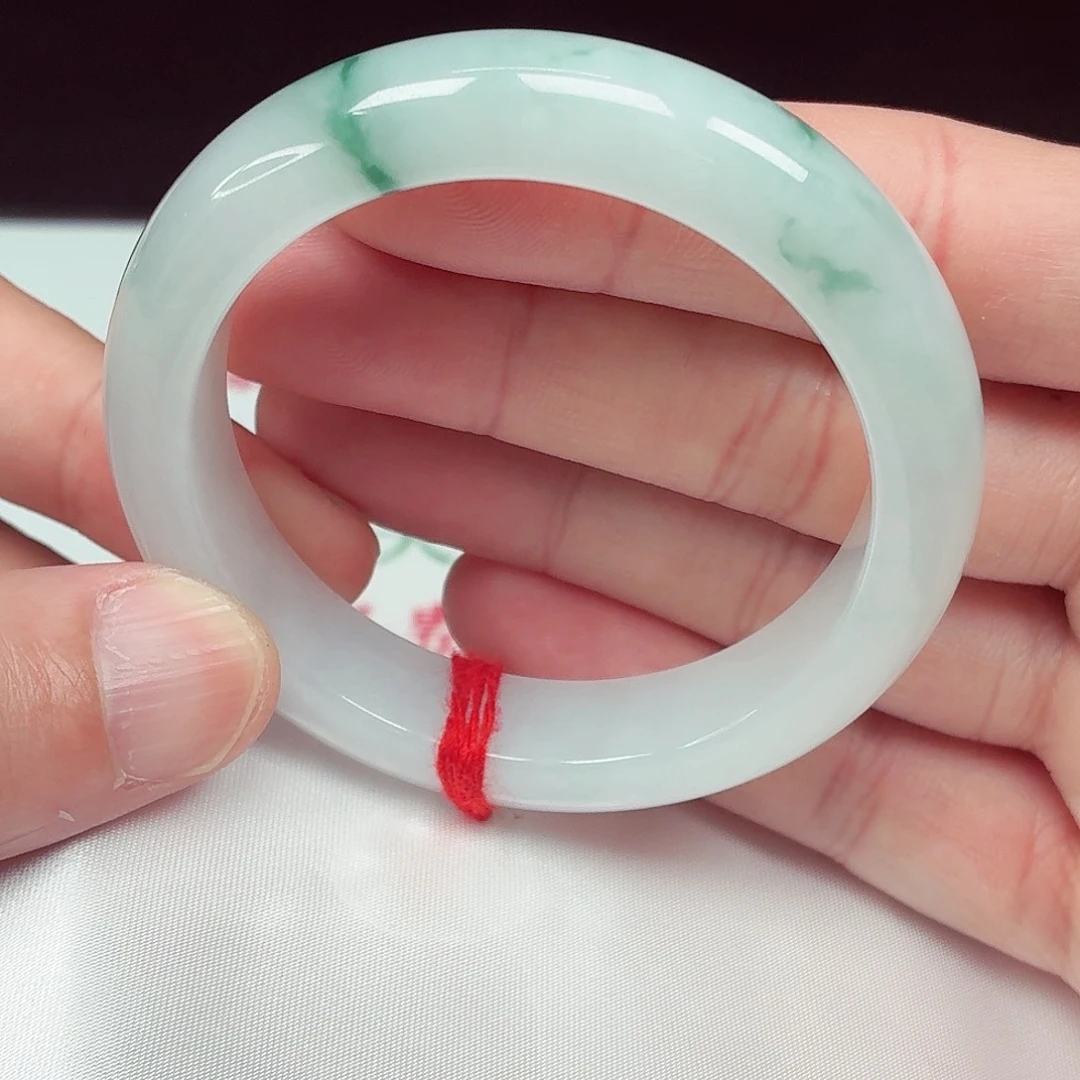 翡翠未镶嵌手镯52.8圈