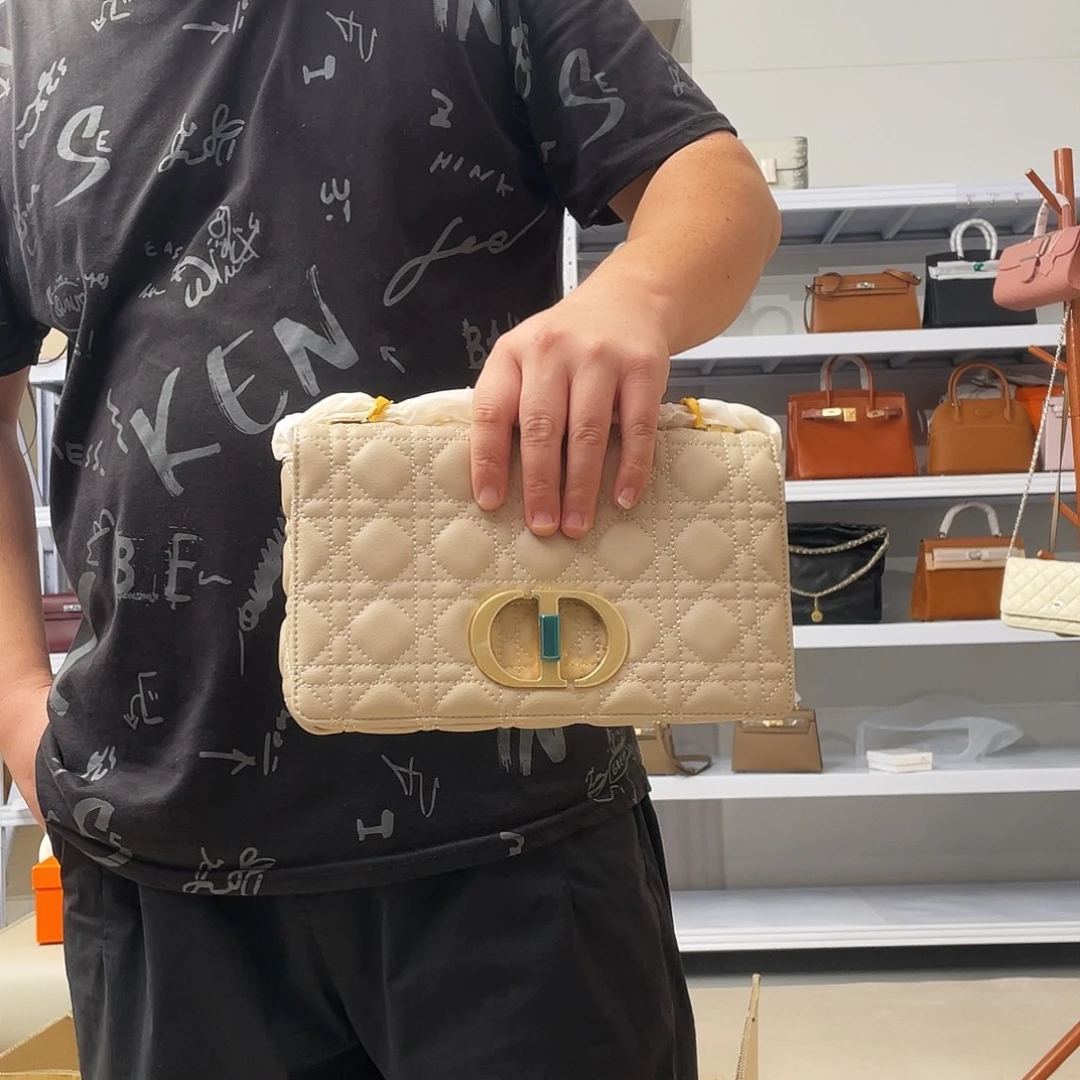 蚕丝快来快来快来据了解