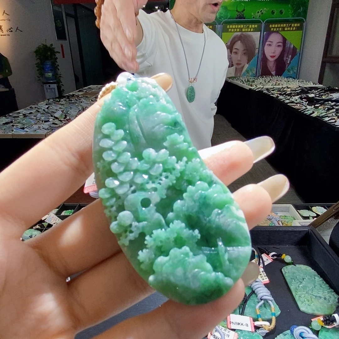 颈饰未镶嵌翡翠翡翠