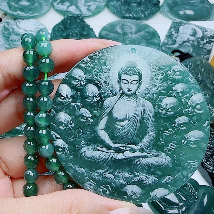 翡翠未镶嵌颈饰多样性发货天然的A货翡翠