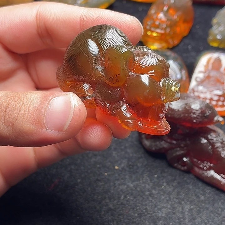 琥珀未镶嵌裸石66