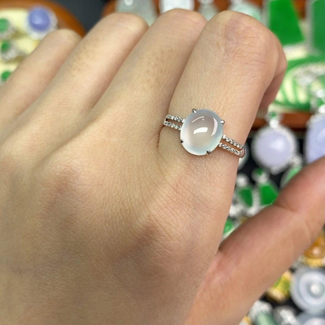 翡翠18K金镶嵌颈饰A货翡翠