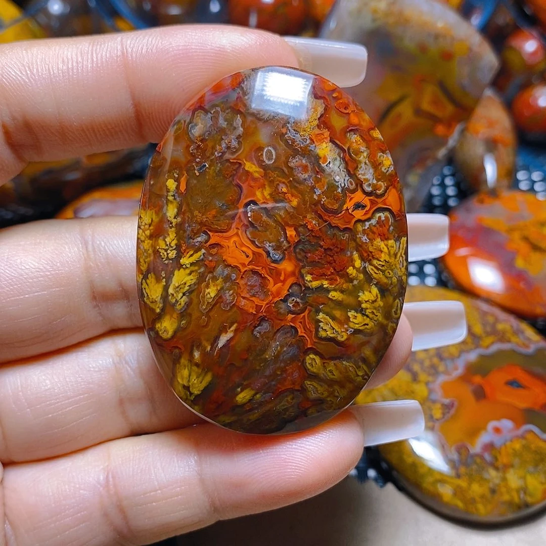 玛瑙/玉髓颈饰未镶嵌