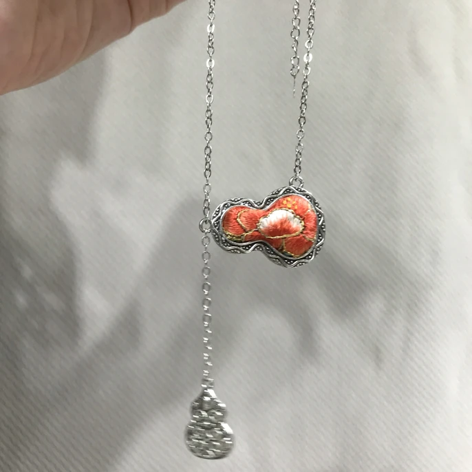 纯手工苗族刺绣非遗工艺品民族风饰品葫芦项链/富苗银项链