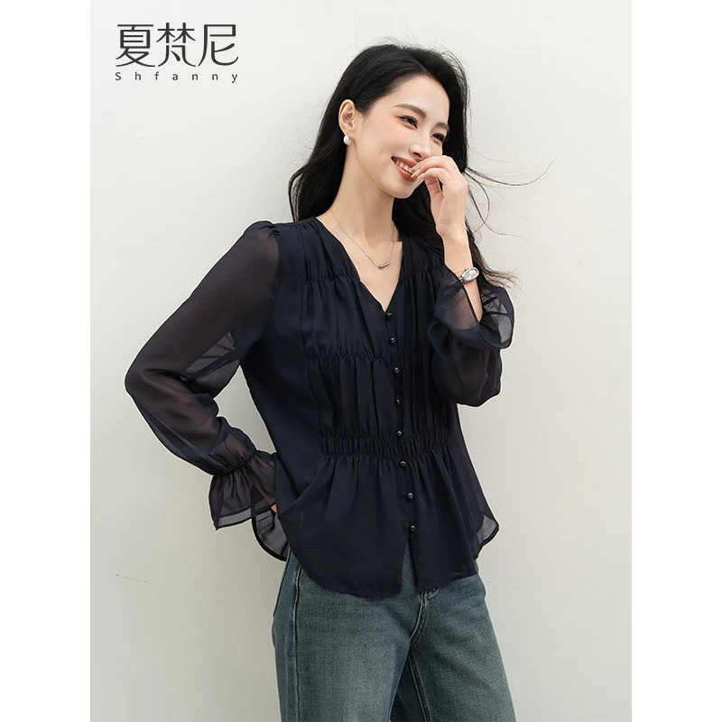 夏梵尼雪涧澜衫2025秋季新款优雅V领灯笼袖收腰小衫上衣