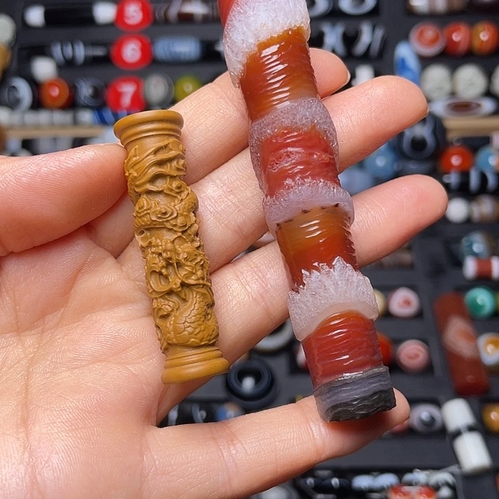 剑***看玛瑙/玉髓未镶嵌颈饰挂坠