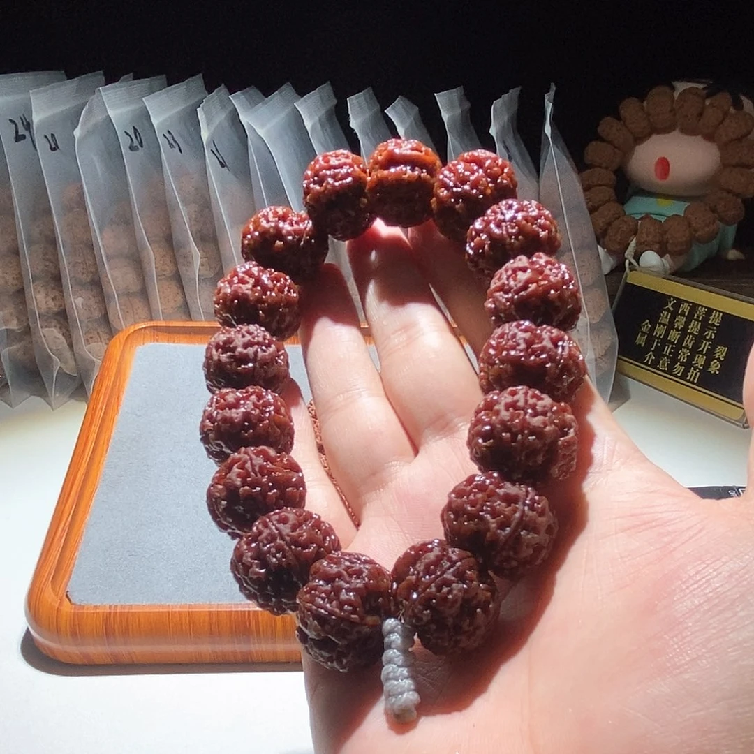 金刚菩提吊坠私人订制飞碟矮桩梅花22mm