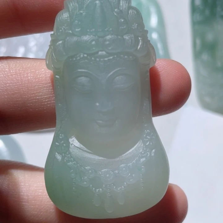 定制翡翠未镶嵌观音