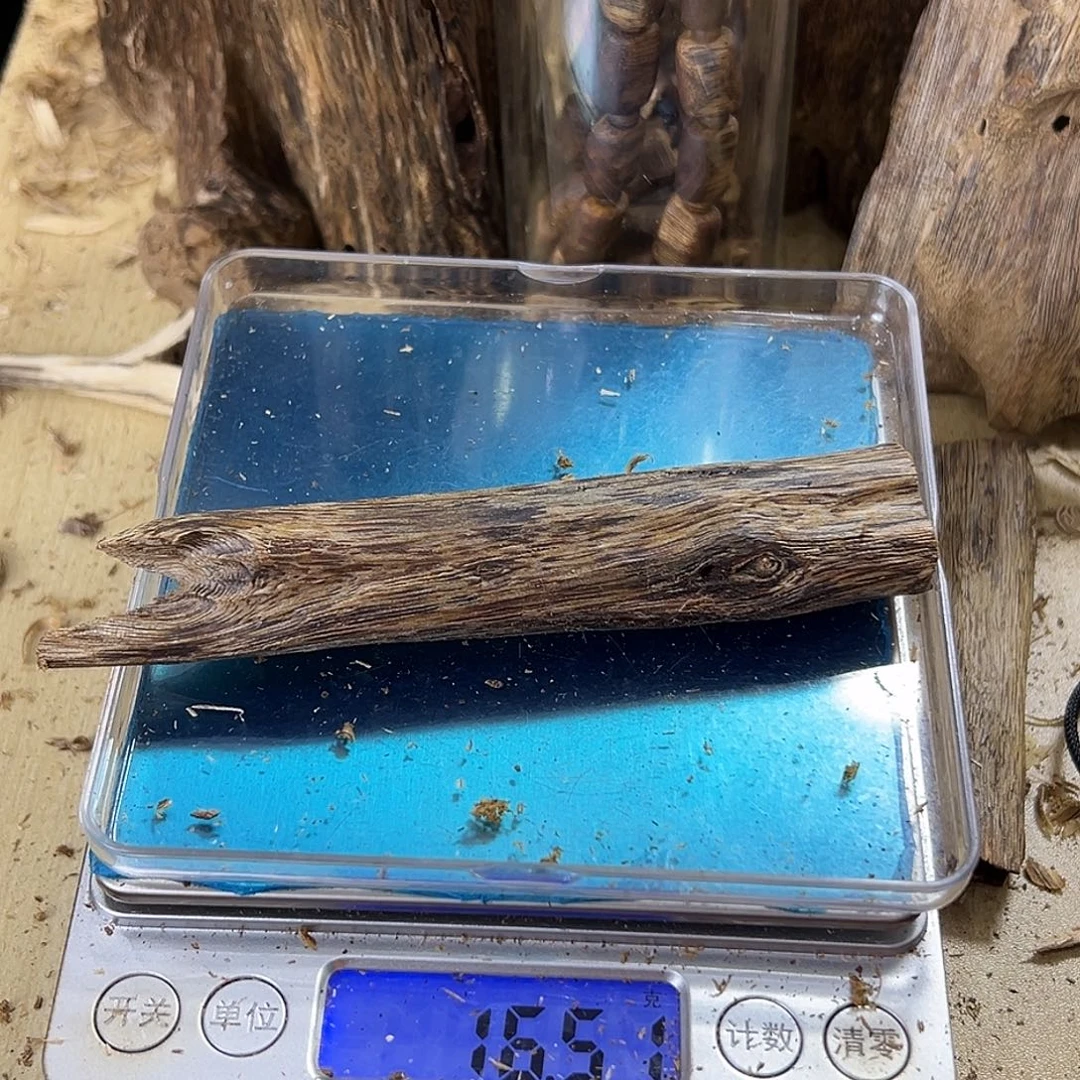香料绿奇楠虫漏16克白棋天然虫