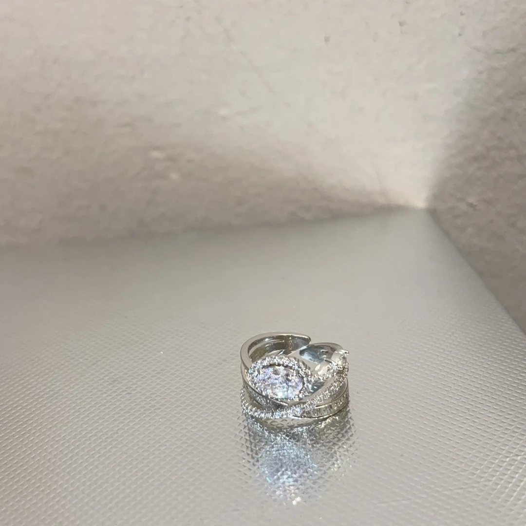 合金戒指 设计款细闪交叉戒指J29