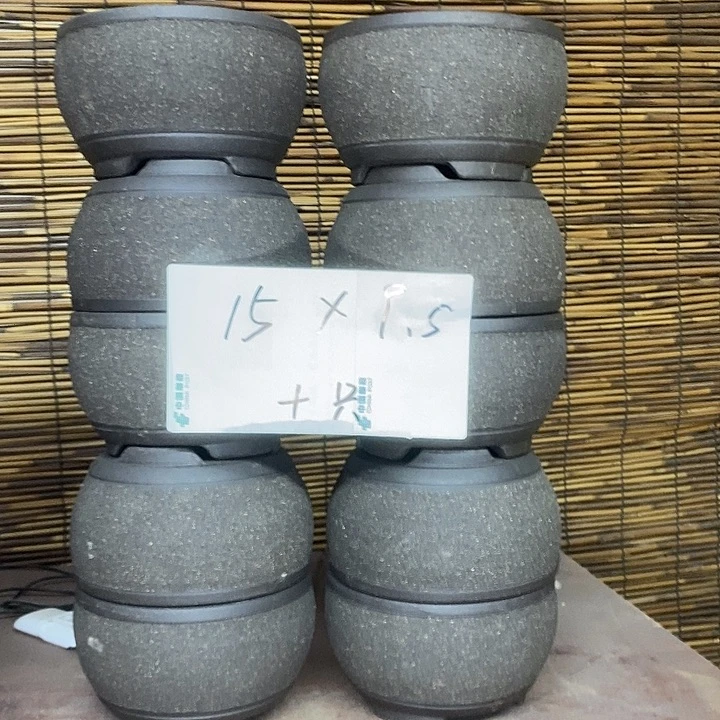 紫砂花盆我在外面