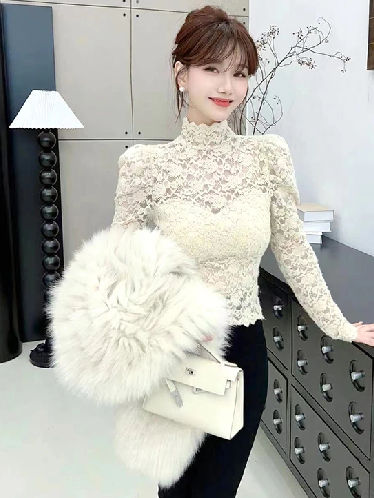 法式纯欲立领性感镂空内搭女秋冬款蕾丝钩花别致打底衫显瘦蕾丝衫