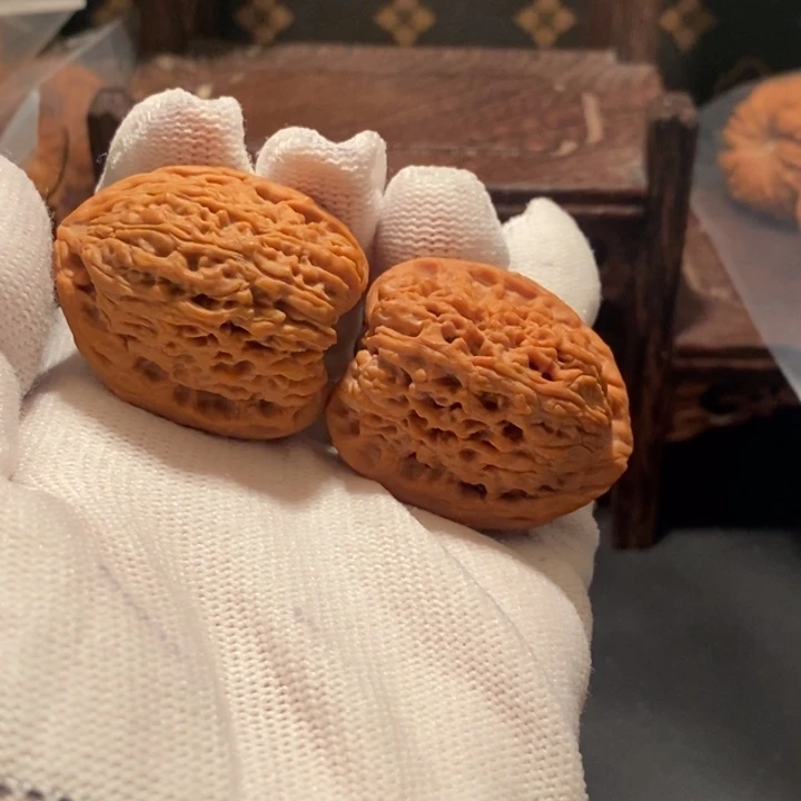 文玩核桃把件瑞***理手捻高炮