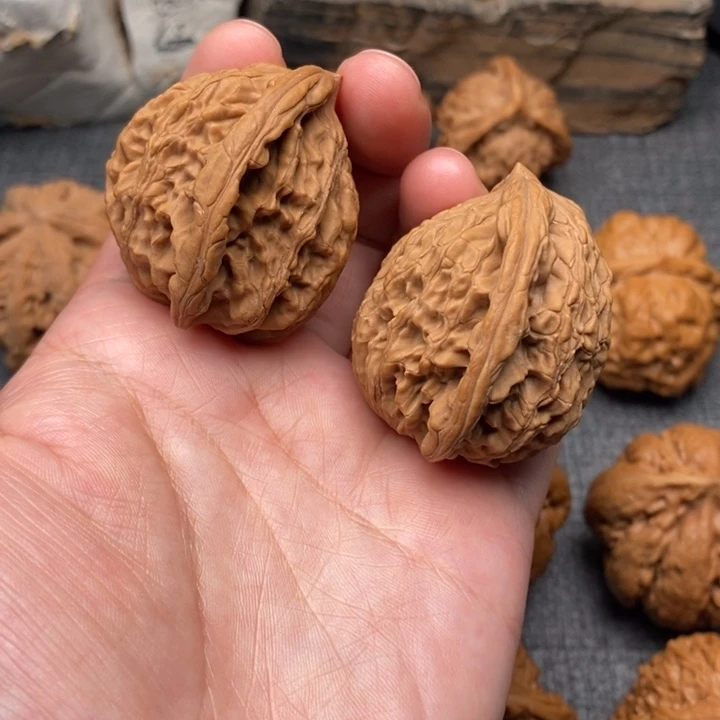 吊坠文玩核桃全品40虎头蛇