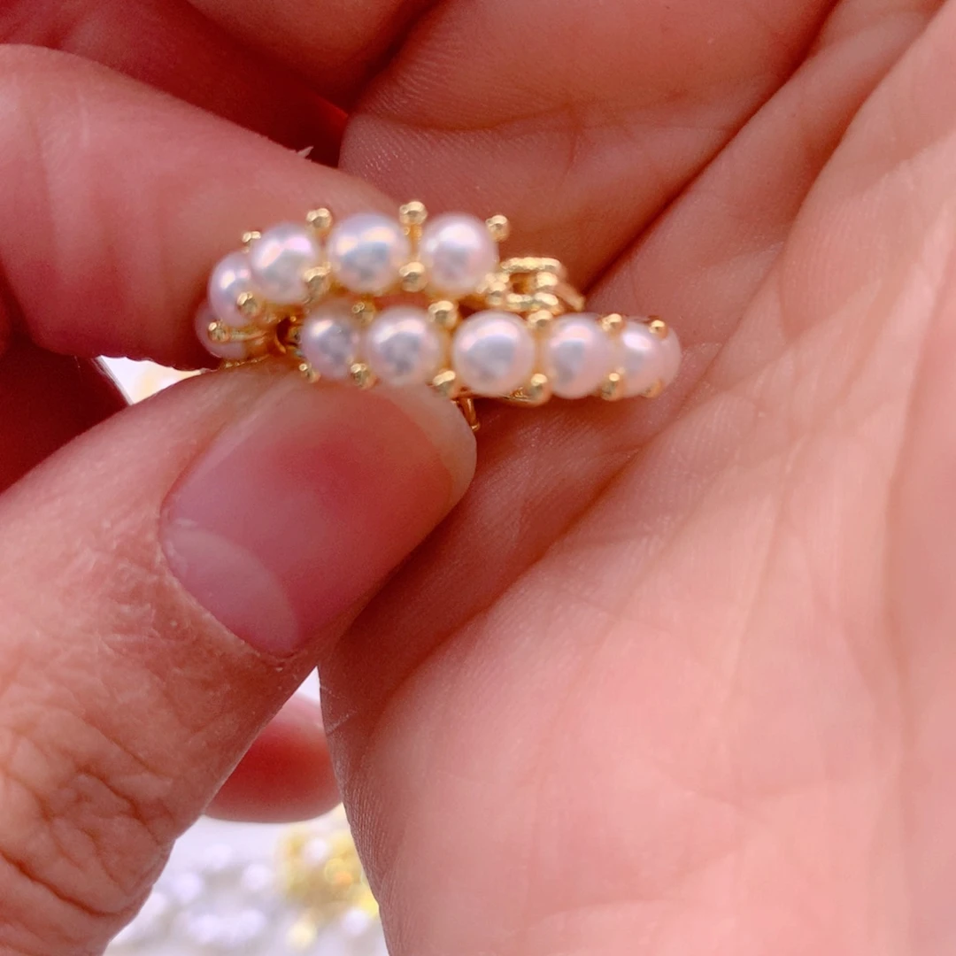 淡水珍珠合金耳饰