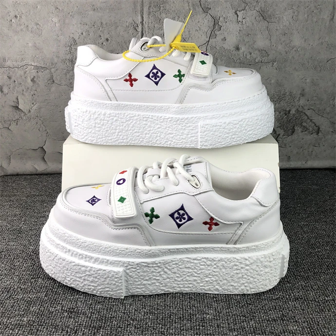 欧洲站刺绣厚底松糕休闲男鞋板鞋面包鞋2025秋冬新款增高小白鞋男