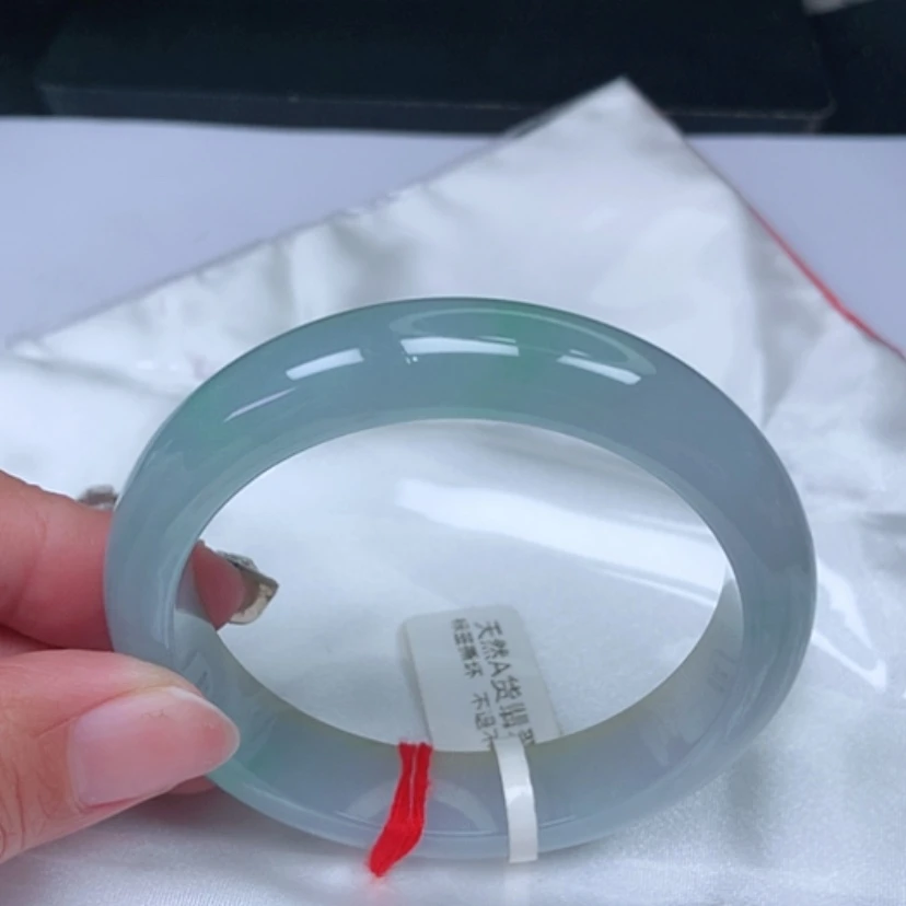 【闪购商品】翡翠手镯未镶嵌，
