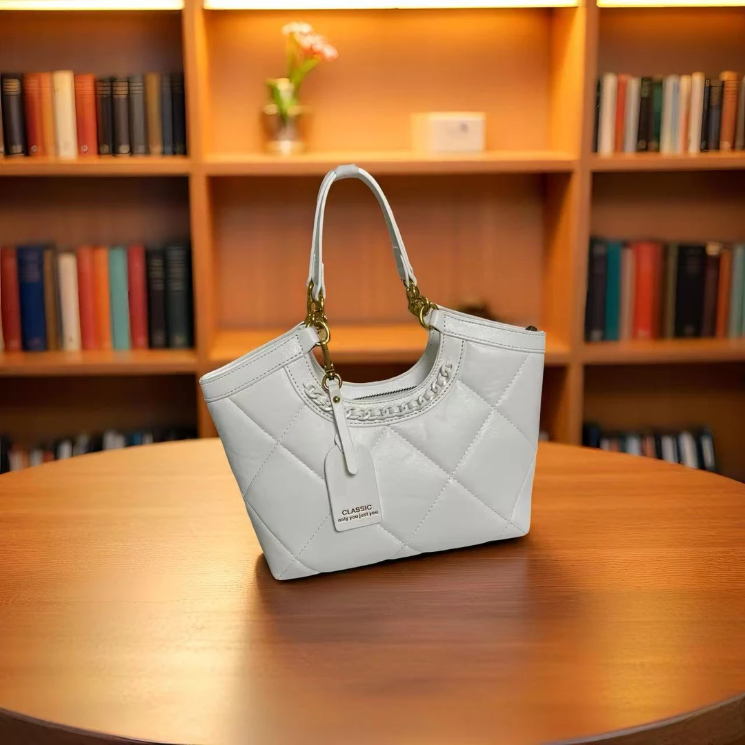 2568#白色【尺寸：开口长30宽9高19】潮流轻奢百搭时尚女士单肩包