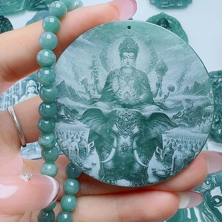 翡翠未镶嵌颈饰天然的A货翡翠多样性发其一