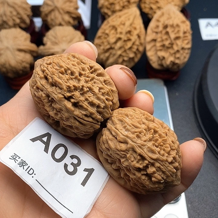 观***墨吊坠文玩核桃蒜头3.5