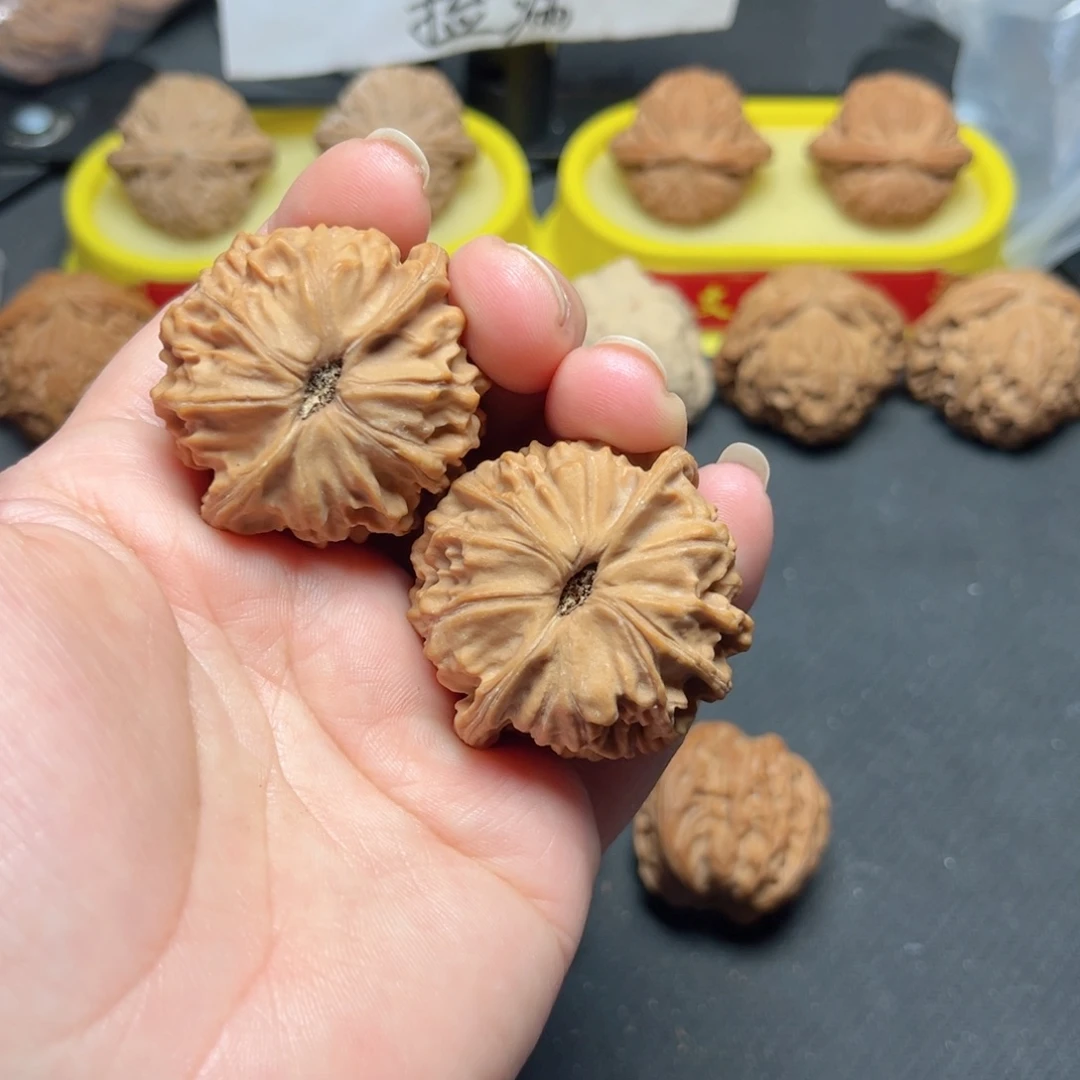 文玩核桃一物一拍天地40尺微下疵