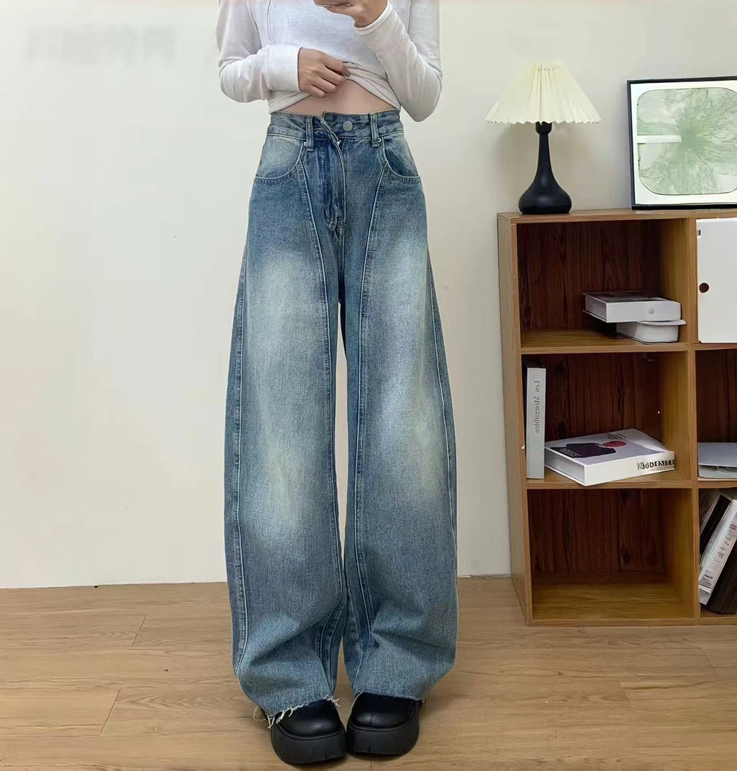 复古蓝高街宽松阔腿垂感牛仔裤女款大码胖MM秋季高腰设计感弯刀裤