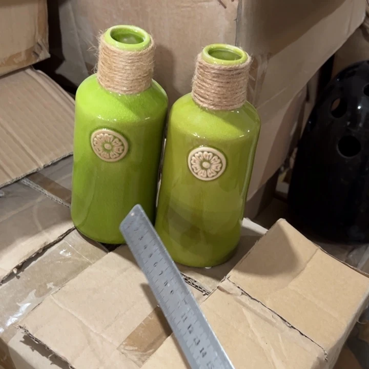 瓷花瓶摆件外贸出口（微瑕）高20口3公分