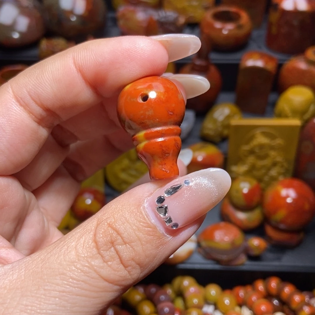 玛瑙/玉髓三通未镶嵌?****