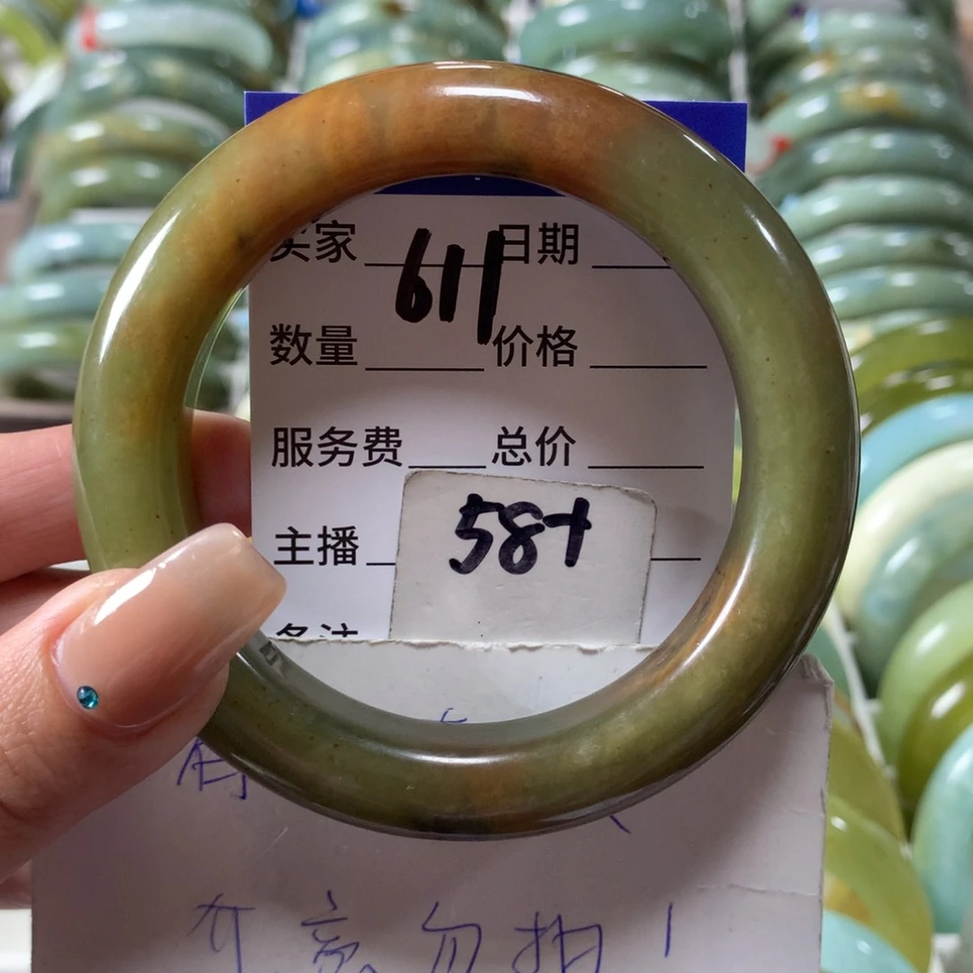 蛇纹石玉未镶嵌手镯611
