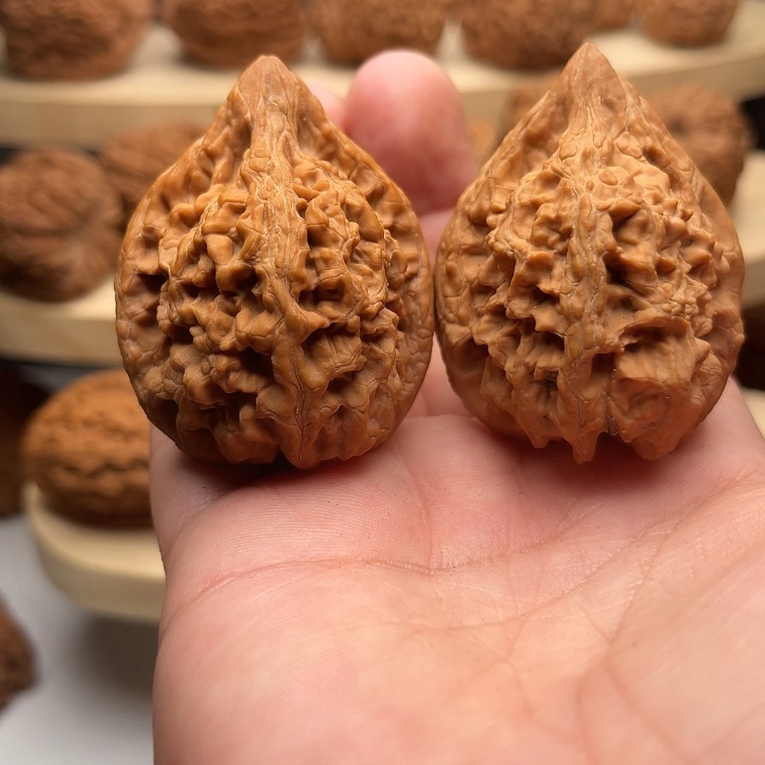 深***海吊坠文玩核桃大沽石