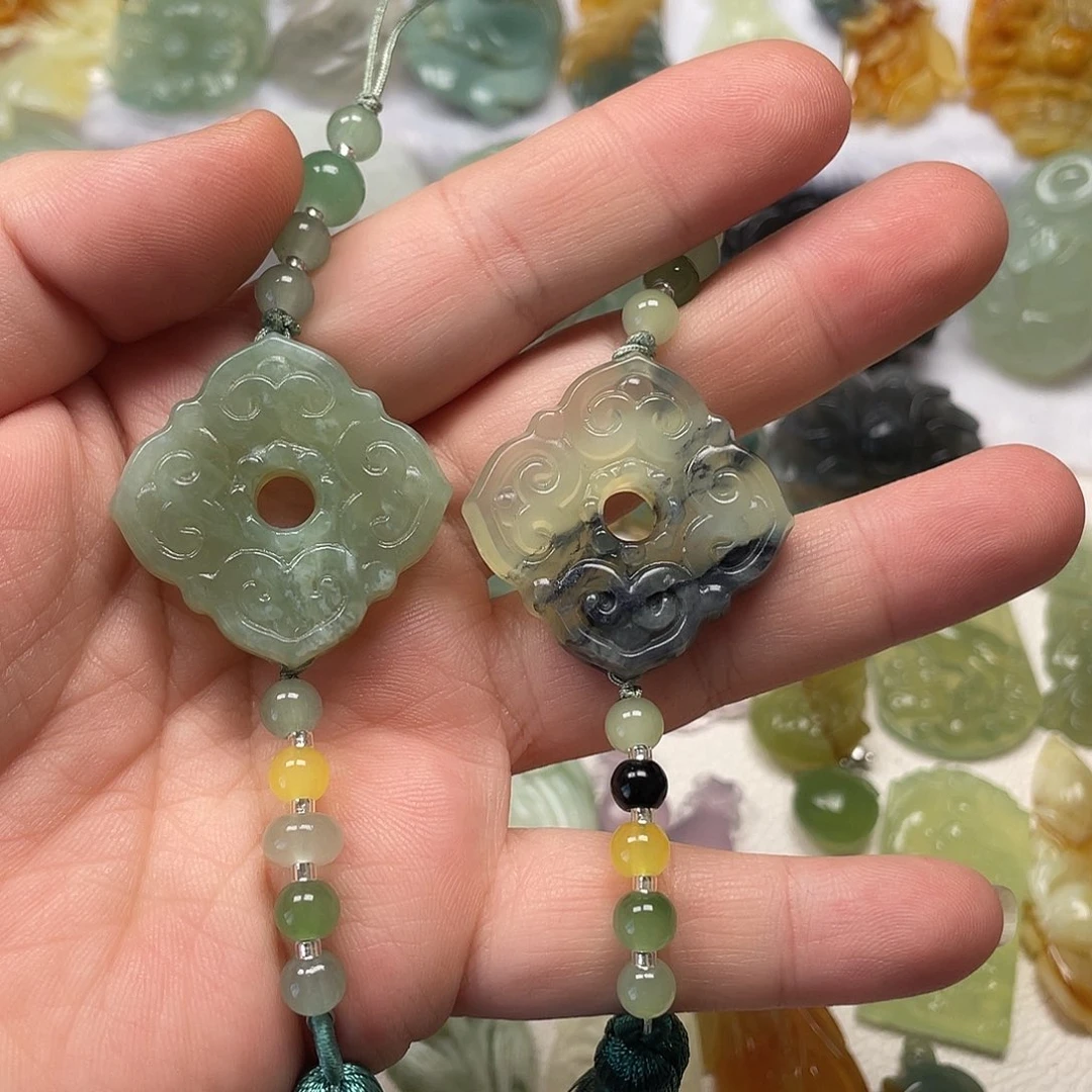 九***狐蛇纹石玉未镶嵌颈饰