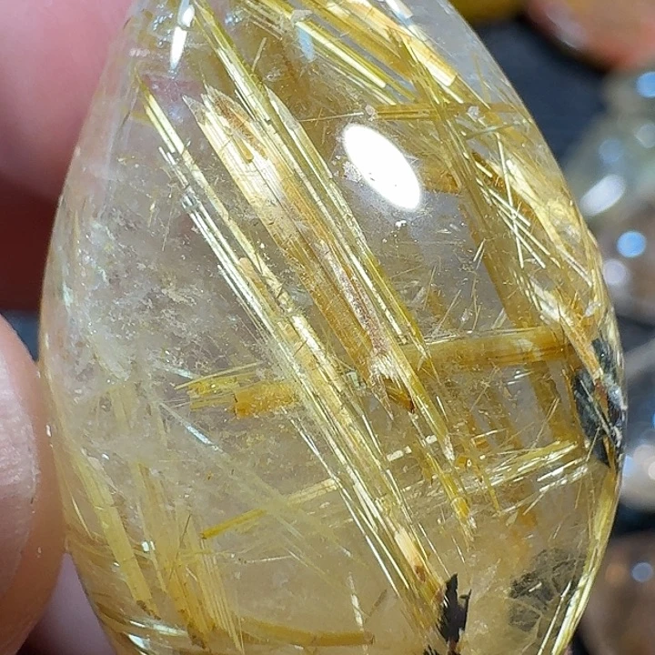 苏***馆未镶嵌颈饰水晶我