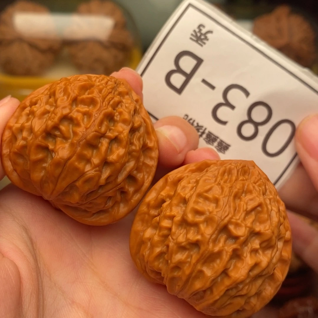 把件文玩核桃金牛40……