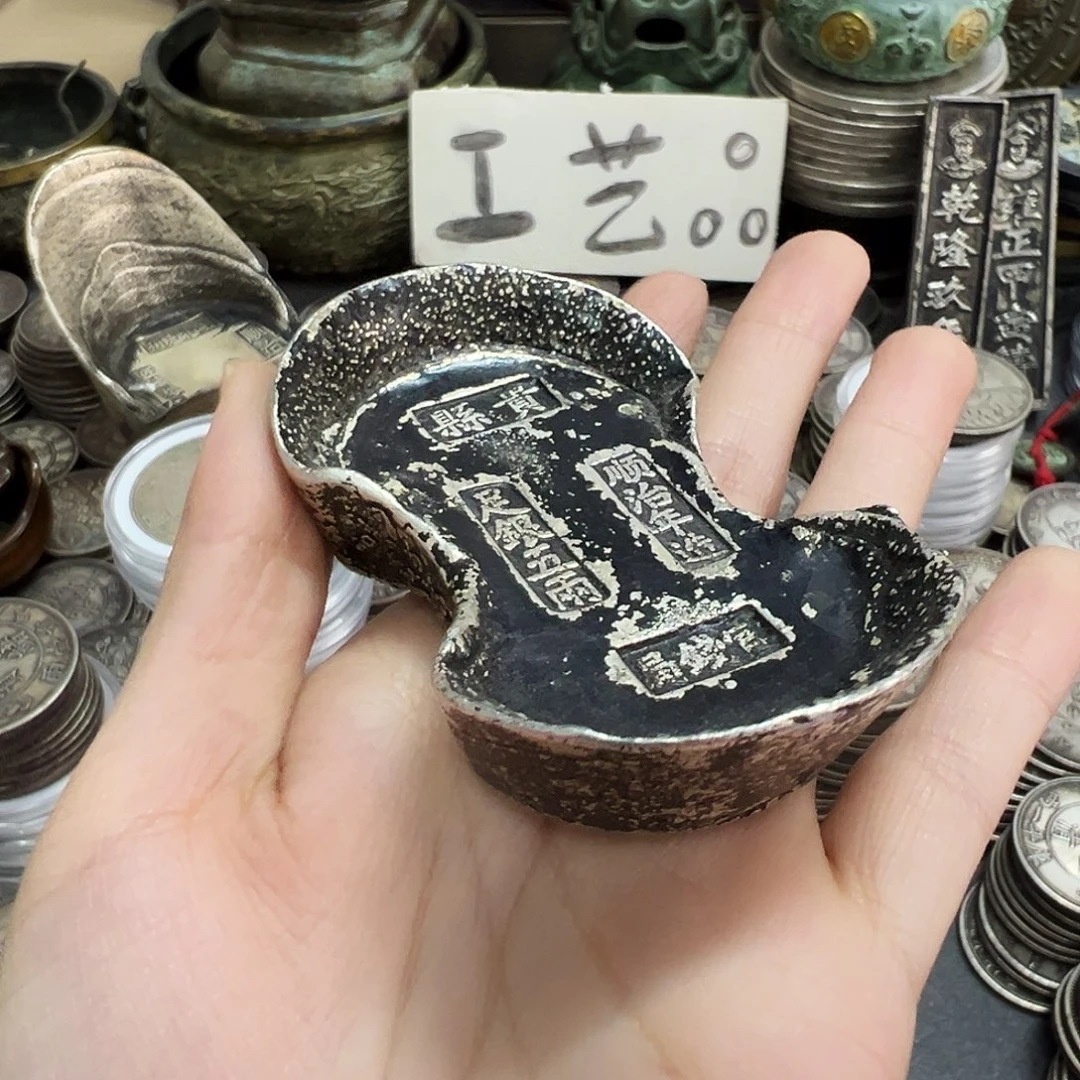 金属复古风格摆件