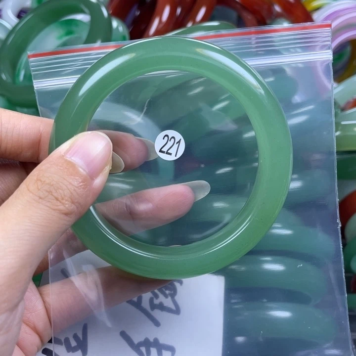 未镶嵌手镯石英质玉5960