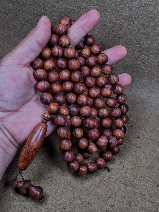 海黄百年油梨老料规格1.2x108粒虎皮纹沉水油性足