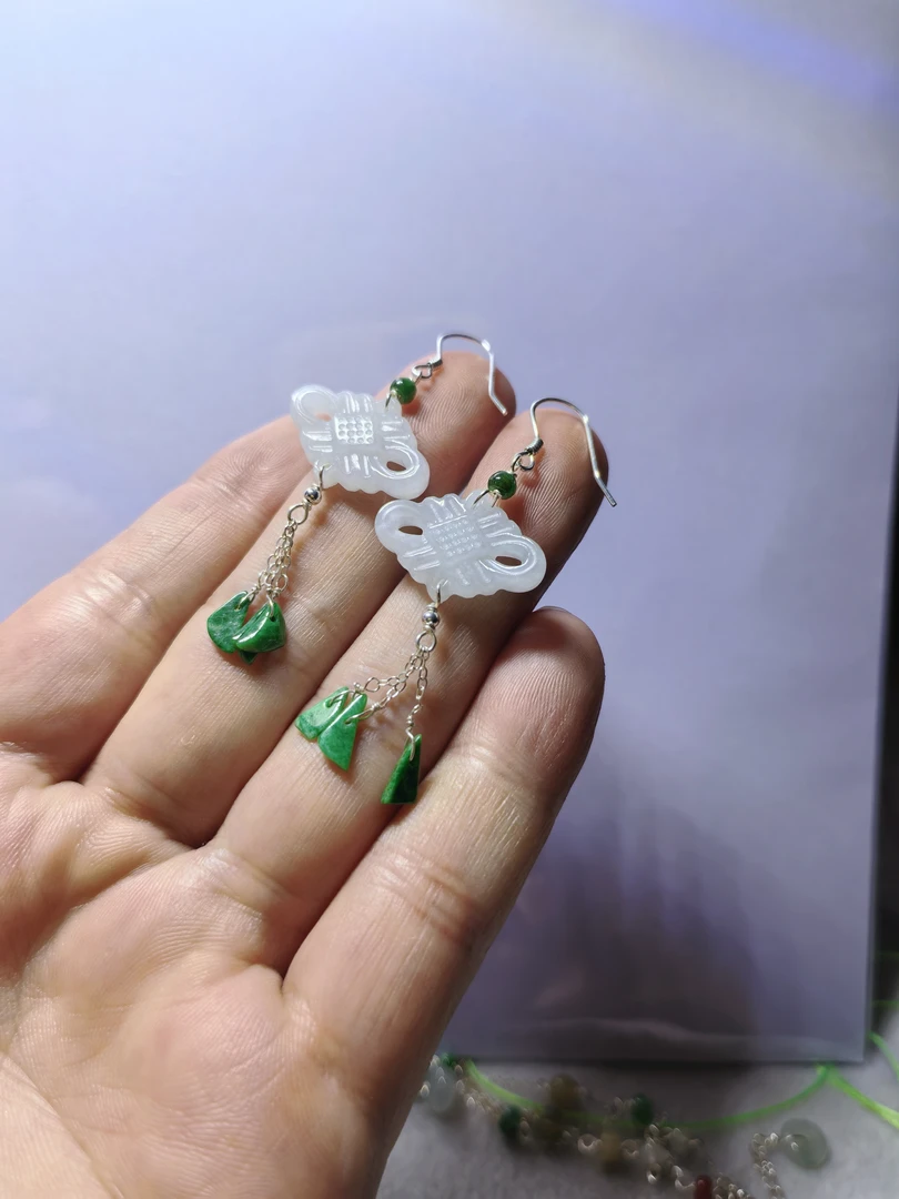 天然翡翠A货，古风时尚款耳环