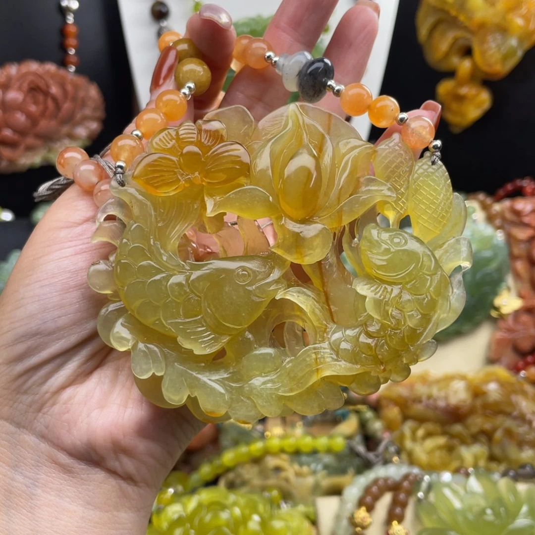 未镶嵌蛇纹石玉颈饰