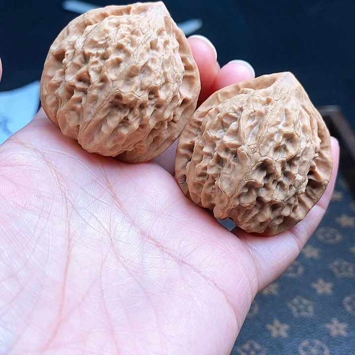 把件文玩核桃金牛40尺