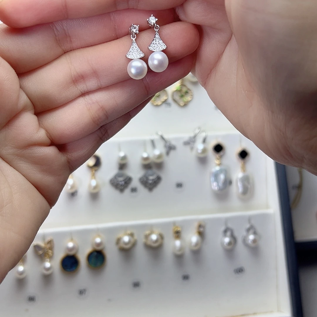 银S925镶嵌淡水珍珠耳饰